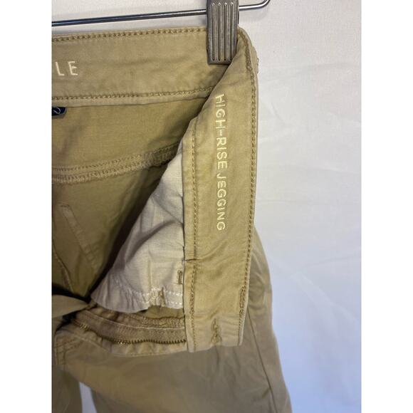 American Eagle-High Wasted Jeggings-Khaki-Womens size 6 Short - Picture 3 of 5